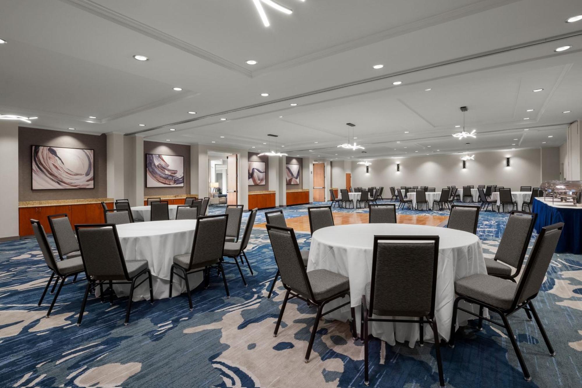 Delta Hotels By Marriott Colonial Heights Eksteriør billede