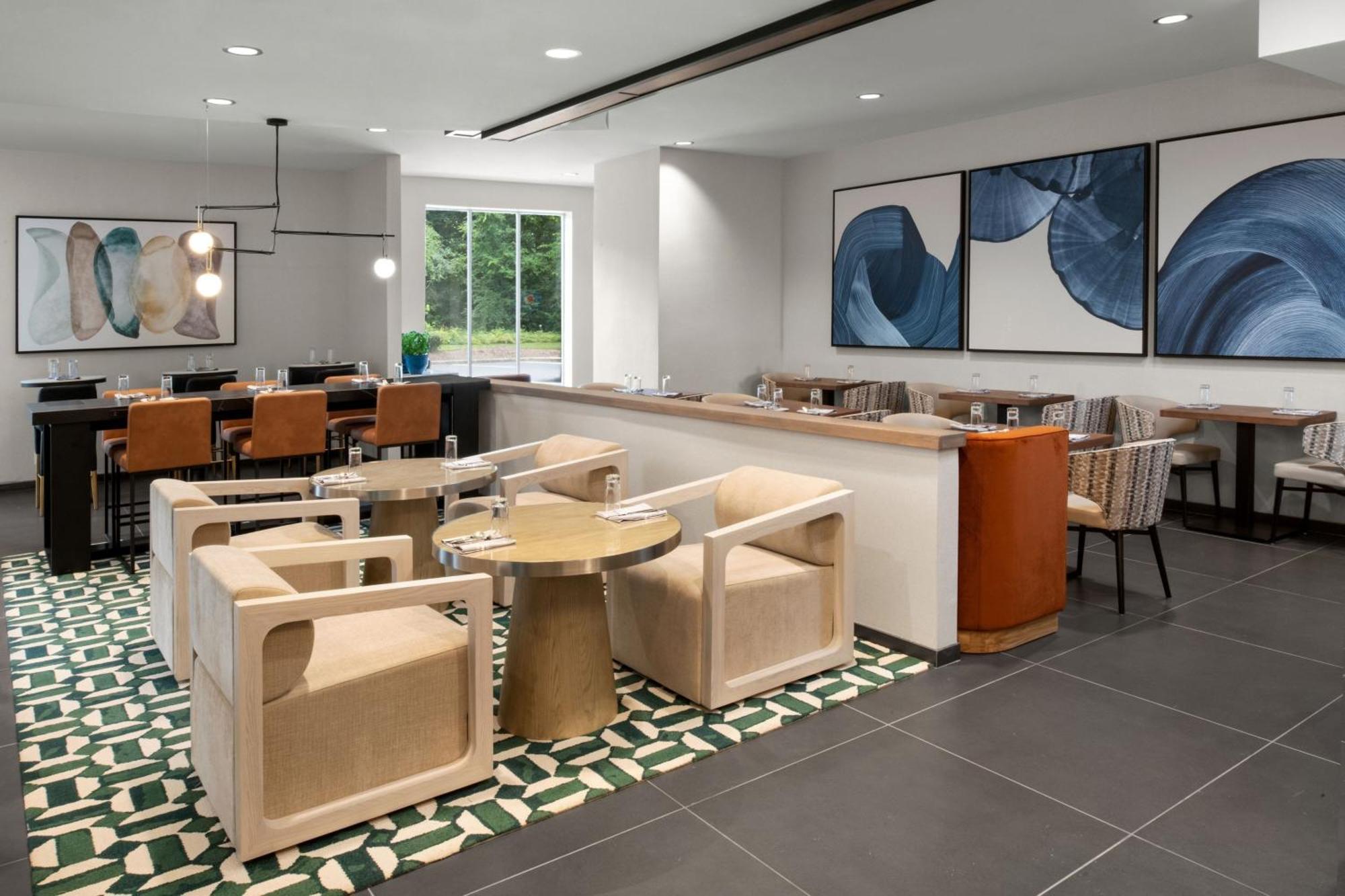 Delta Hotels By Marriott Colonial Heights Eksteriør billede