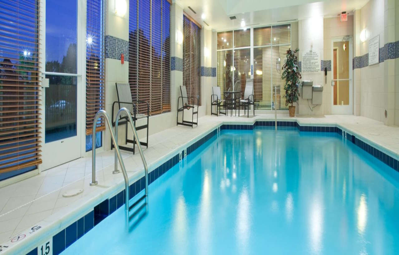 Delta Hotels By Marriott Colonial Heights Eksteriør billede